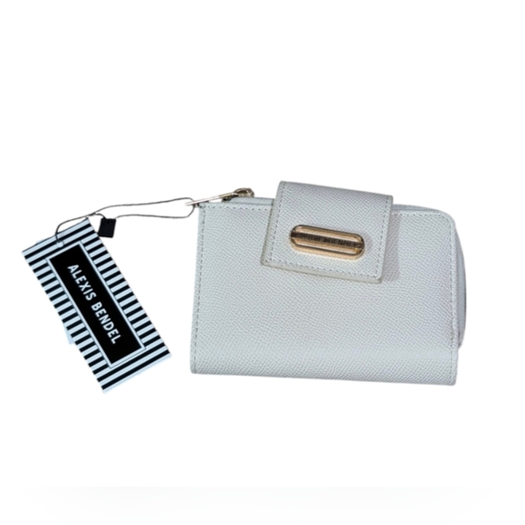 Alexis Bendel Handbags - Alexis Bendel Cream Wallet
